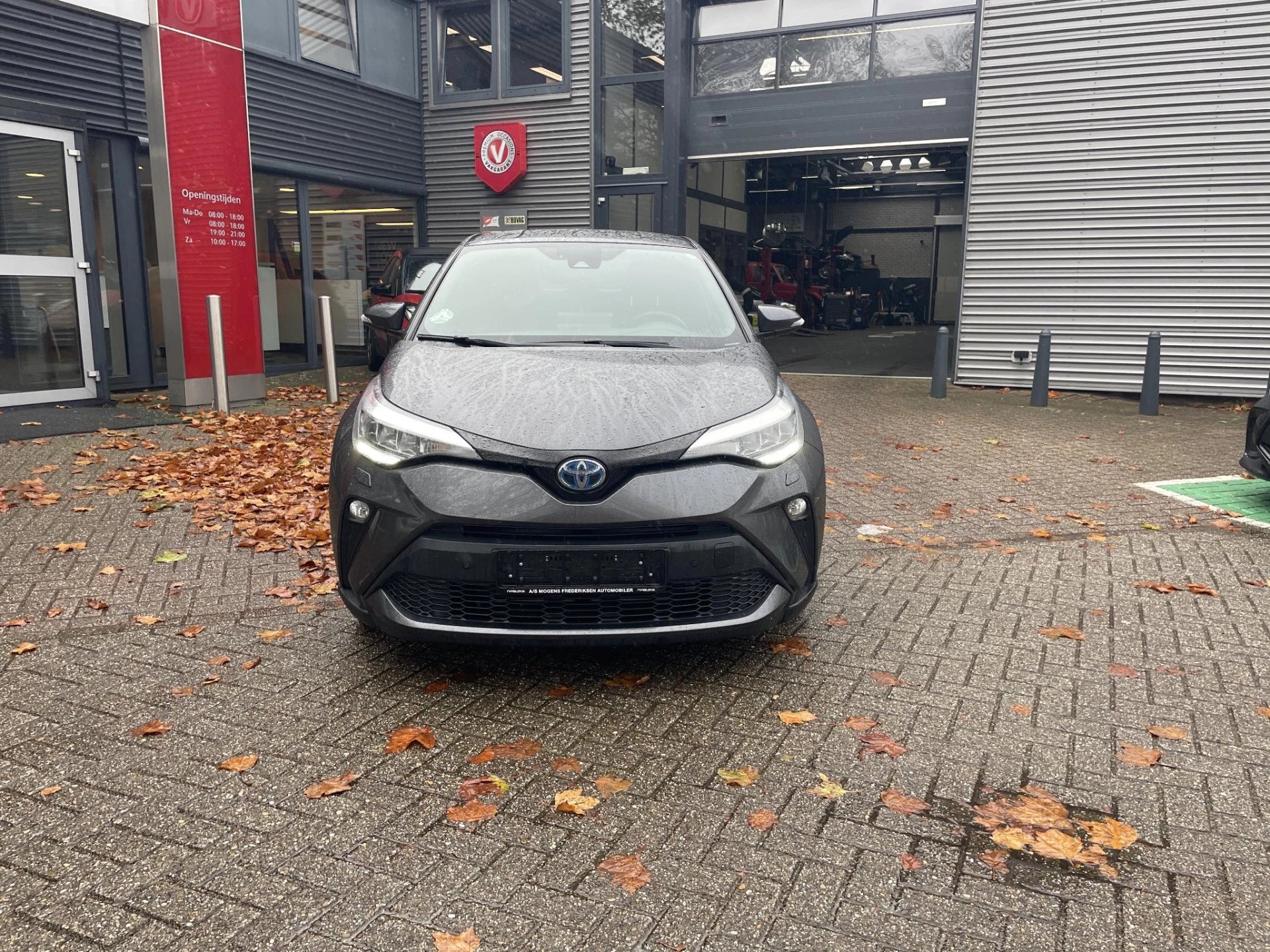 Hoofdafbeelding Toyota C-HR