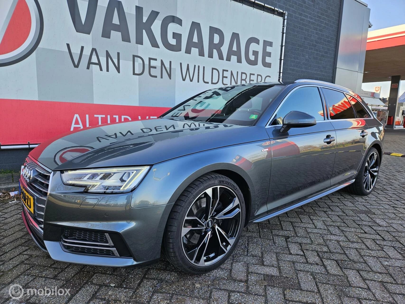 Hoofdafbeelding Audi A4