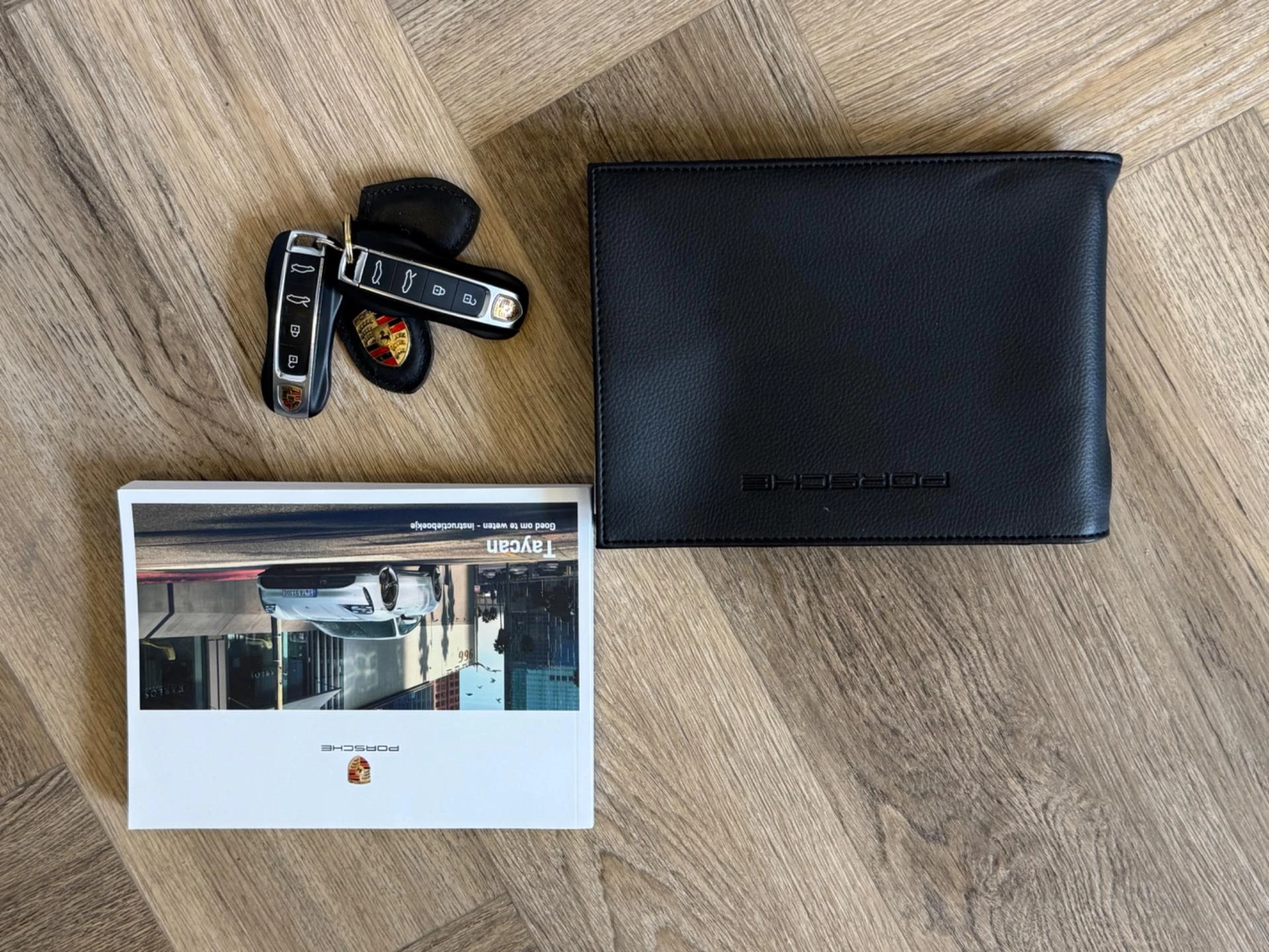 Hoofdafbeelding Porsche Taycan