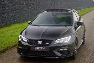 Seat Leon ST CUPRA 300 4DRIVE | Pano - Beats - Kuipstoelen