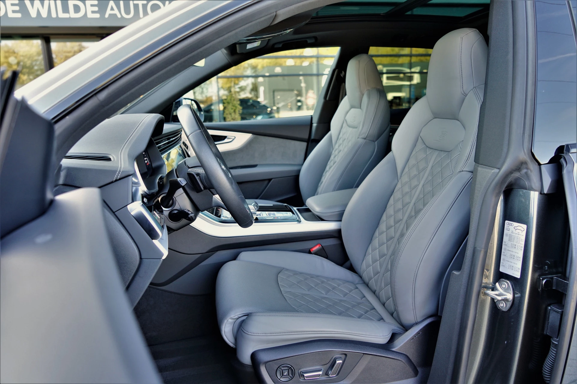 Hoofdafbeelding Audi Q8