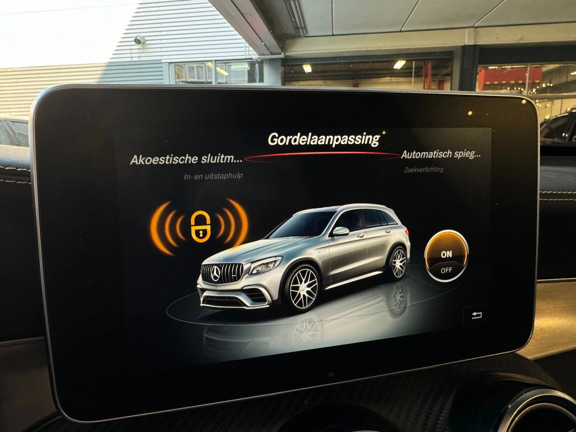 Hoofdafbeelding Mercedes-Benz GLC