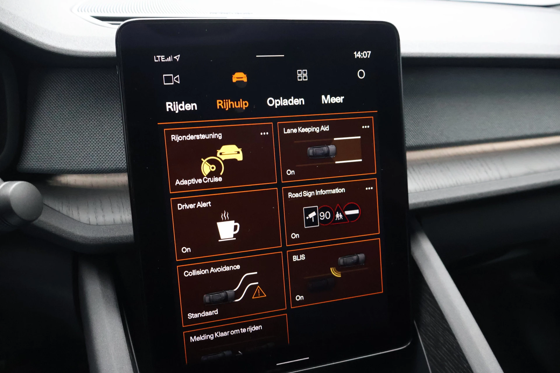 Hoofdafbeelding Polestar 2