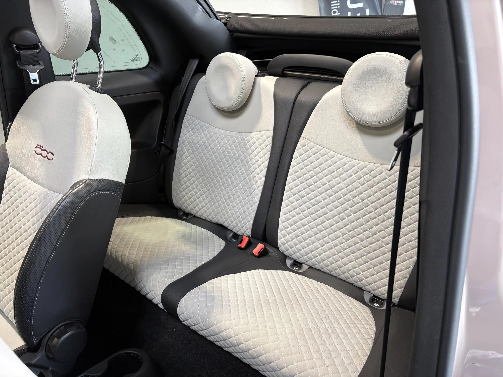 Hoofdafbeelding Fiat 500C
