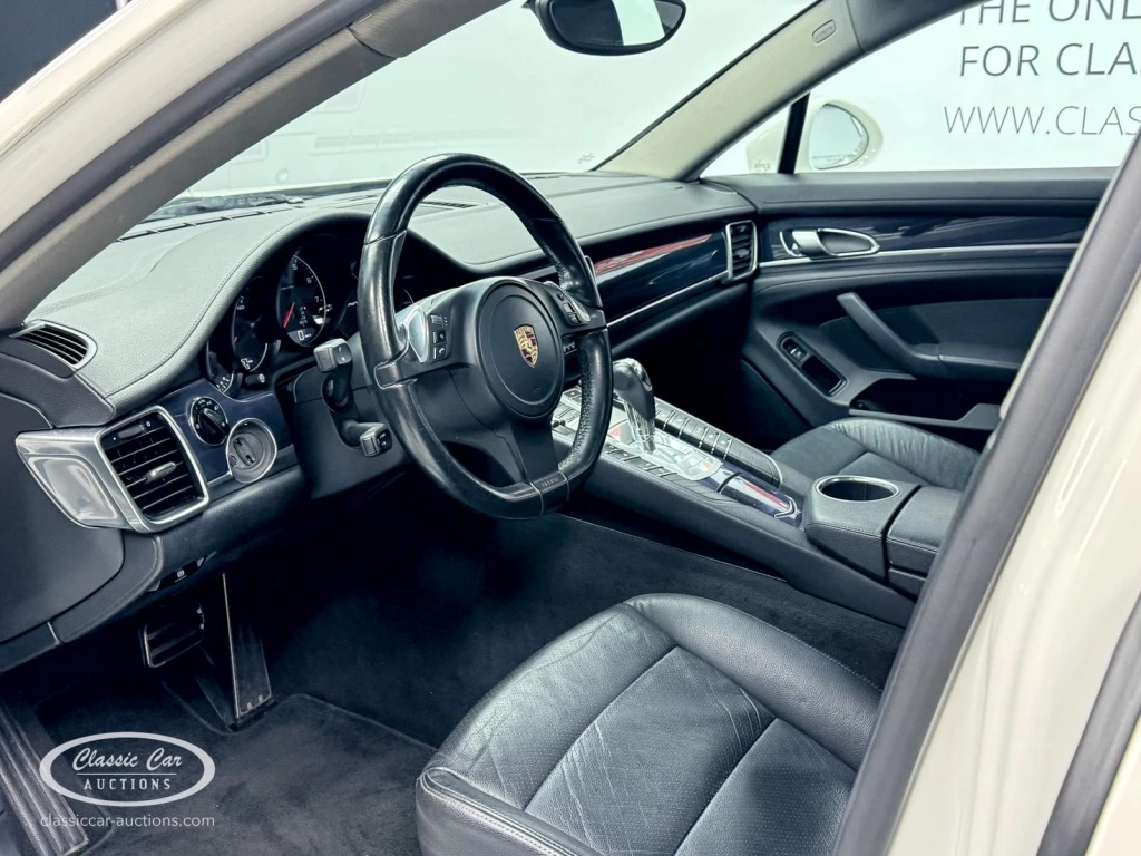 Hoofdafbeelding Porsche Panamera