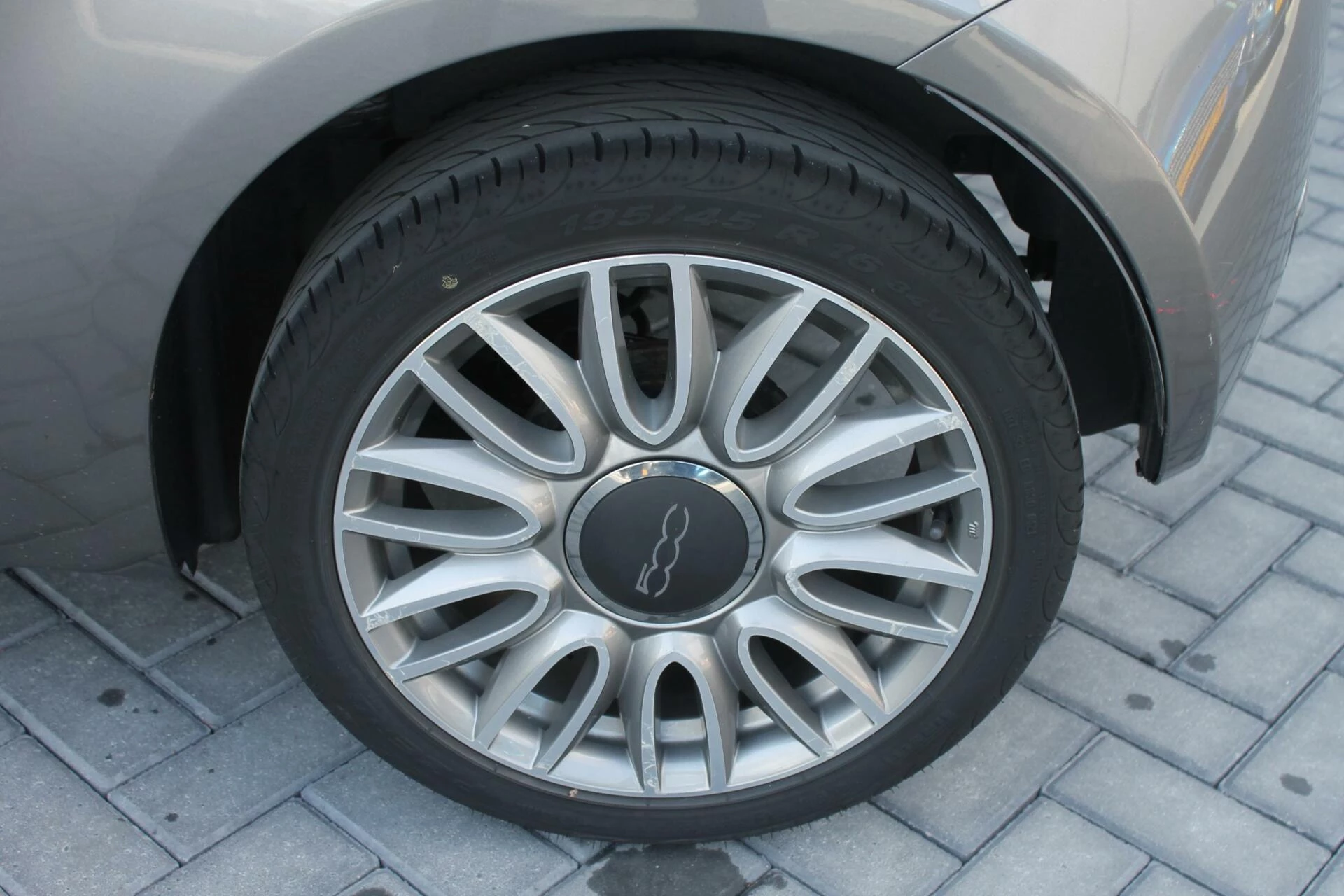 Hoofdafbeelding Fiat 500C