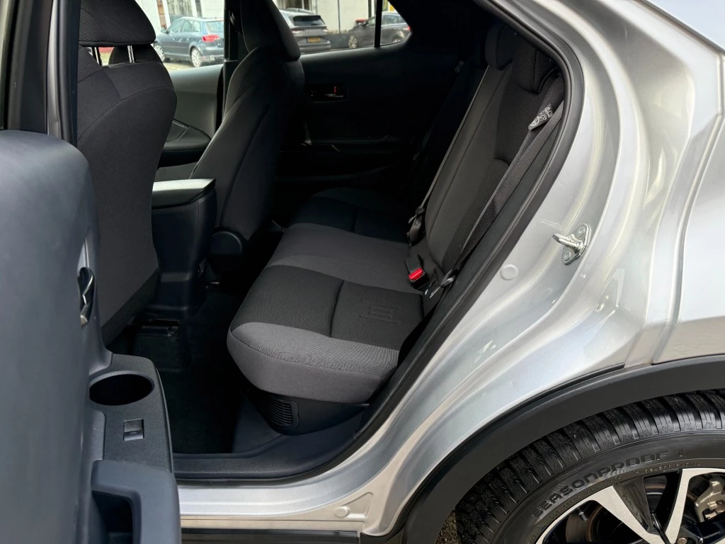 Hoofdafbeelding Toyota C-HR