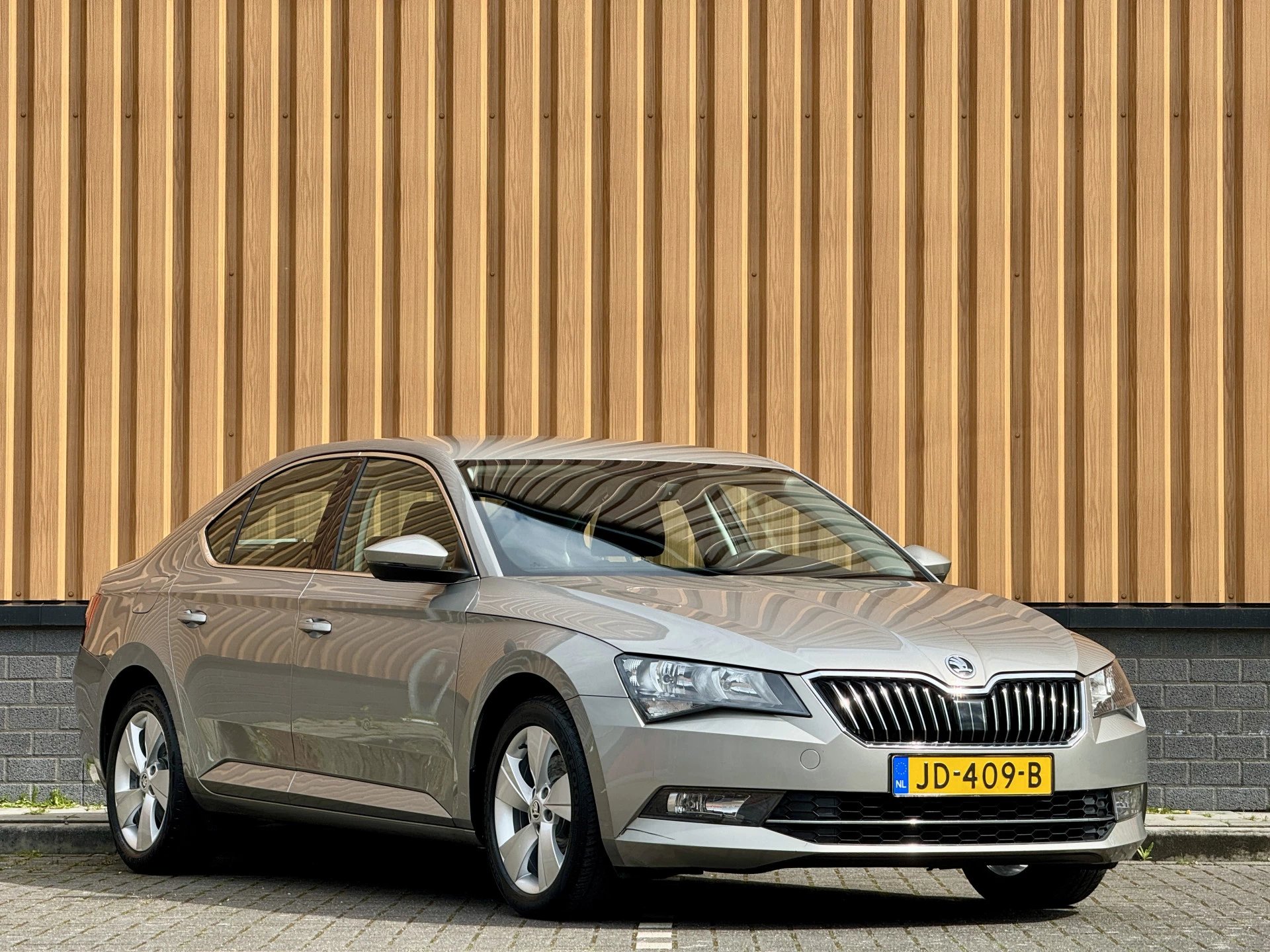 Hoofdafbeelding Škoda Superb