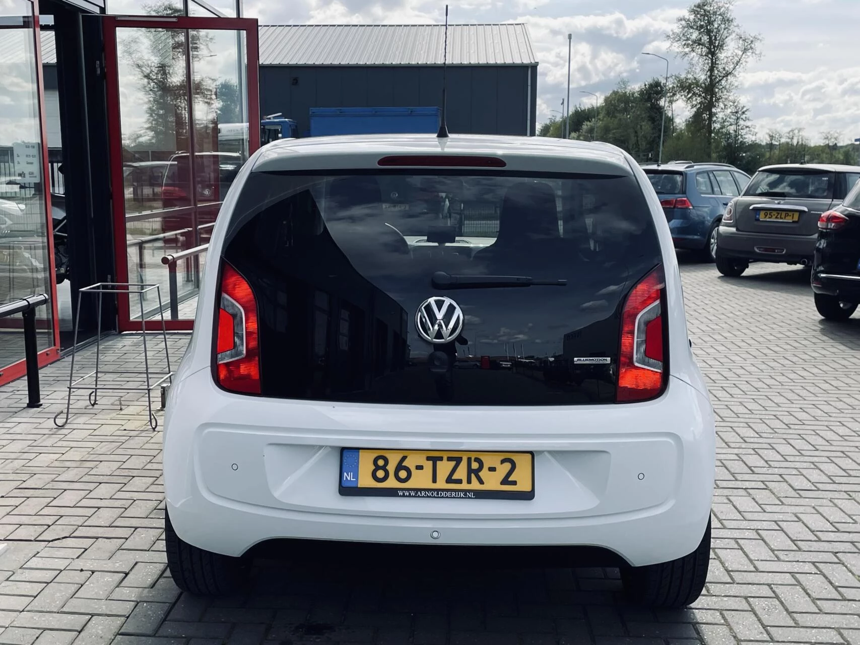 Hoofdafbeelding Volkswagen up!