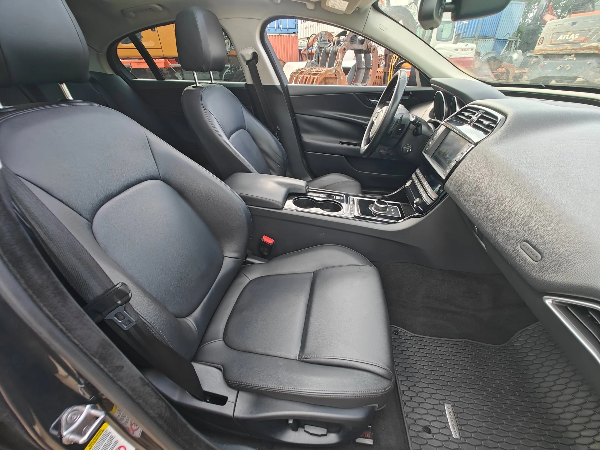 Hoofdafbeelding Jaguar XE