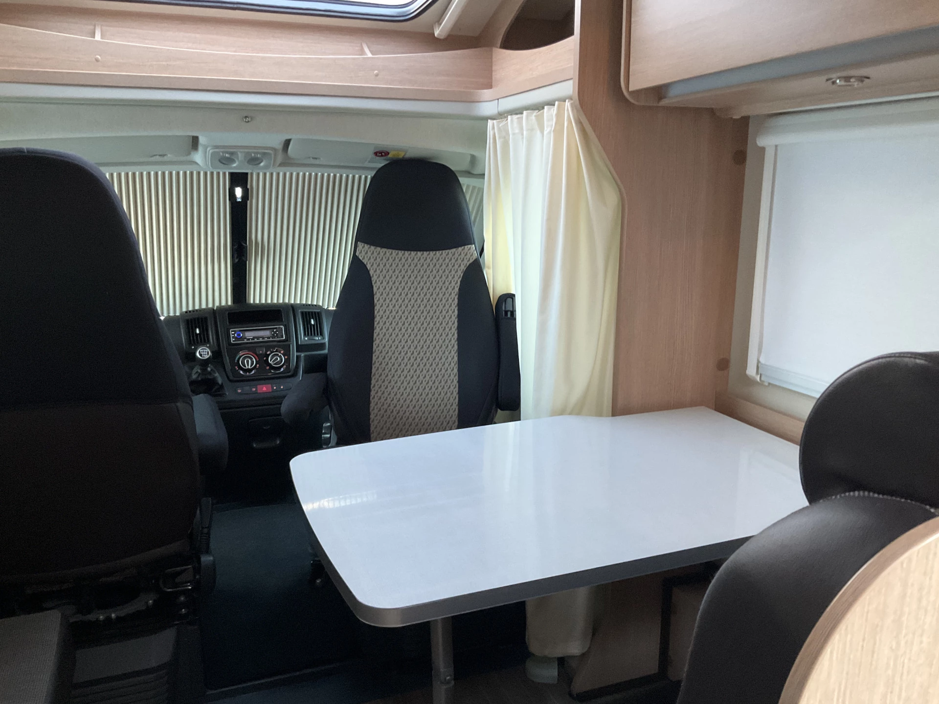 Hoofdafbeelding Carado T 59 2.3 131pk Airco Cruise Trekhaak Fietsendrager 2-Persoons Sunlight Carado