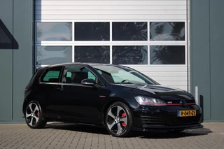 Volkswagen Golf 2.0 TSI GTI Performance DSG 230pk Clima/Cruise/Bi-Xenon/Stoelverwarming/Bluetooth/PDC/LED/RadioAUX.USB/18"LM