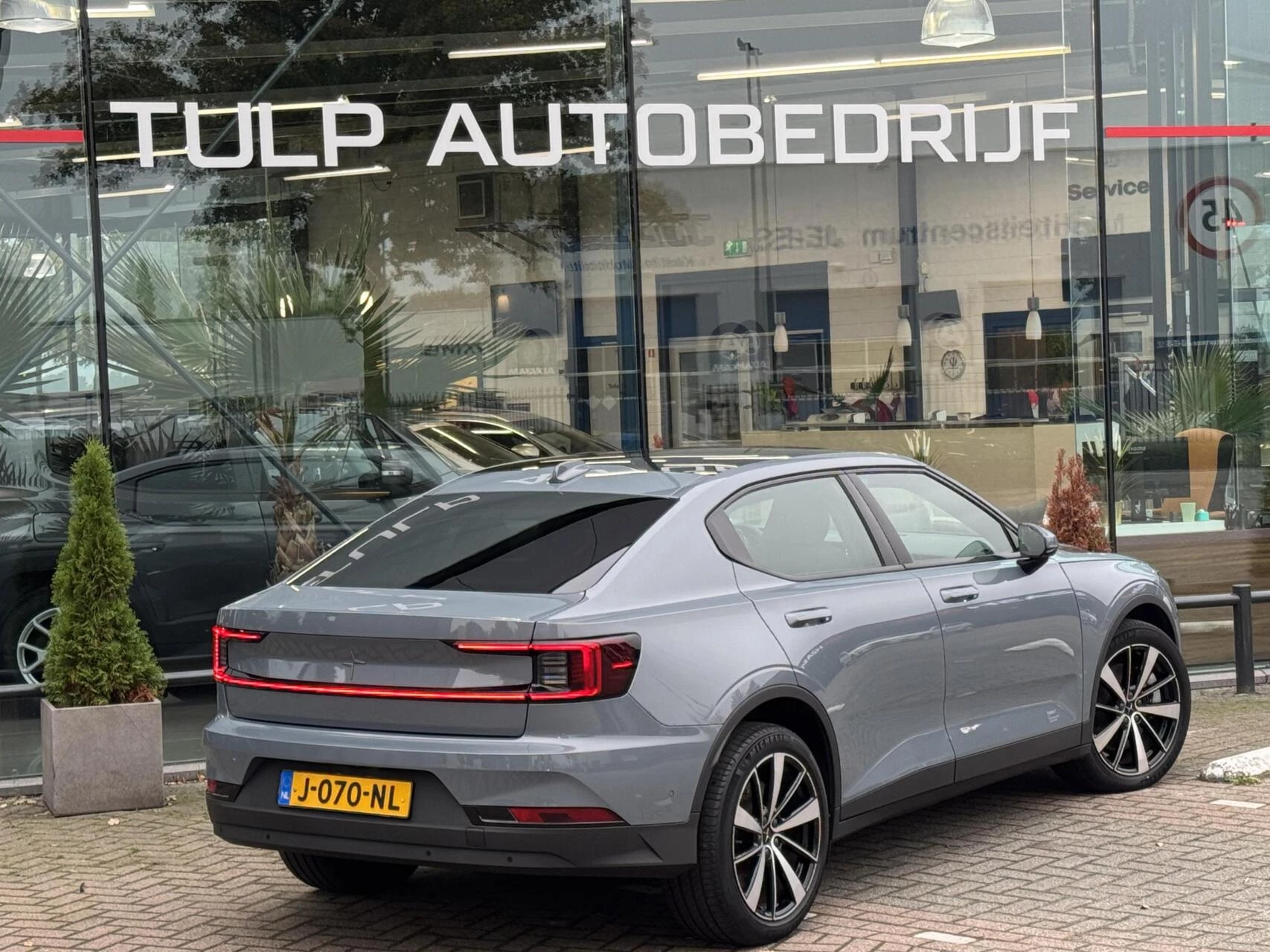 Hoofdafbeelding Polestar 2