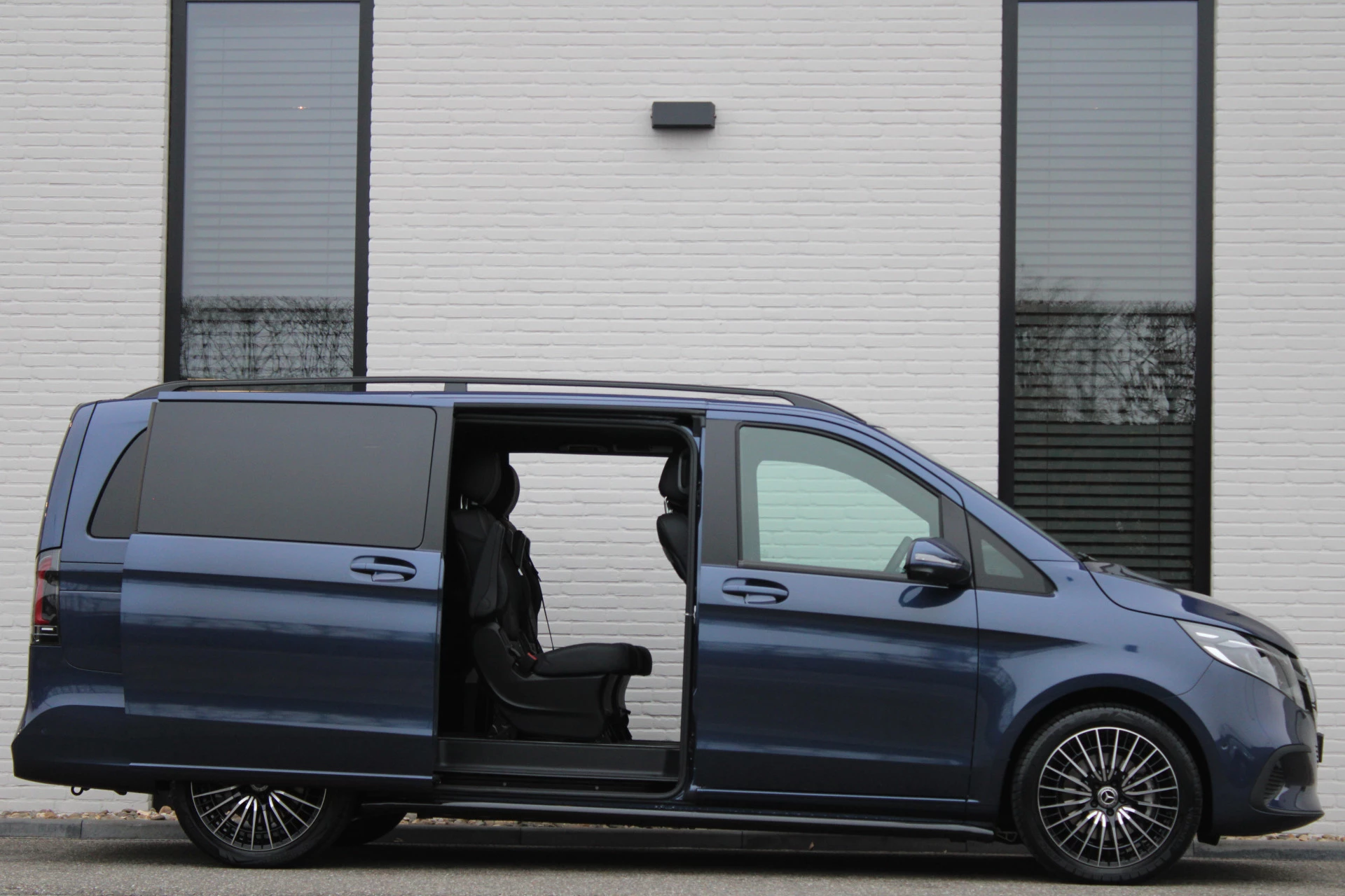 Hoofdafbeelding Mercedes-Benz EQV