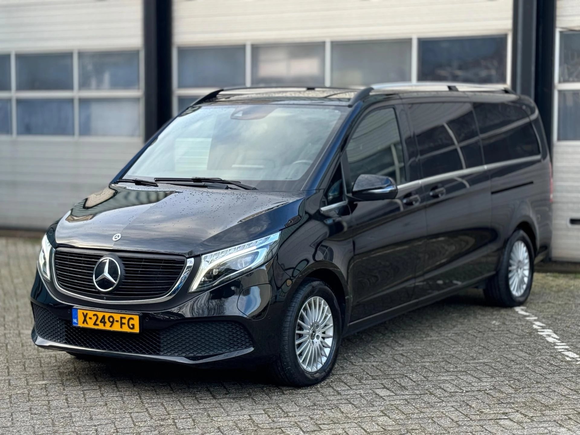 Hoofdafbeelding Mercedes-Benz EQV