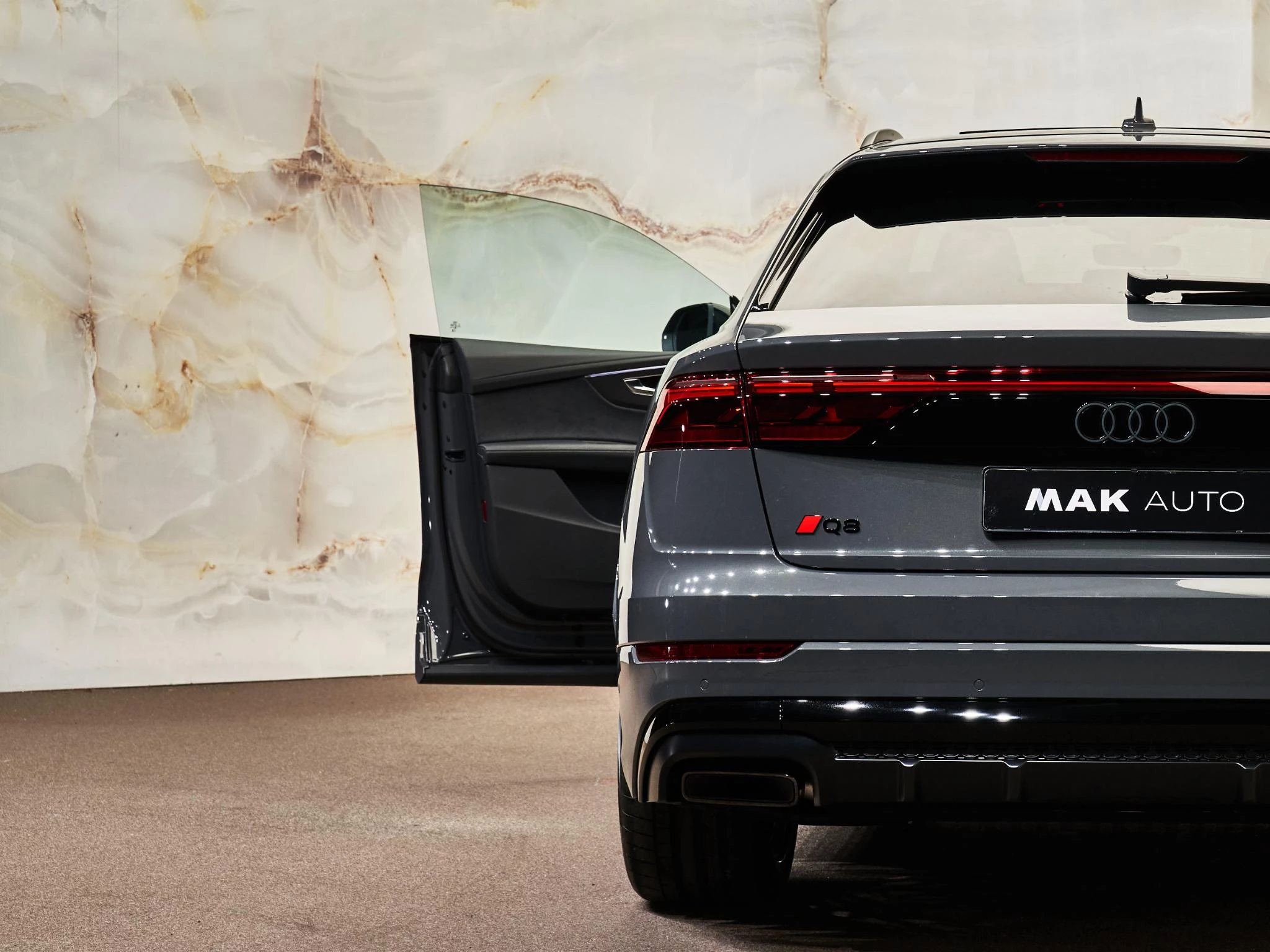 Hoofdafbeelding Audi Q8