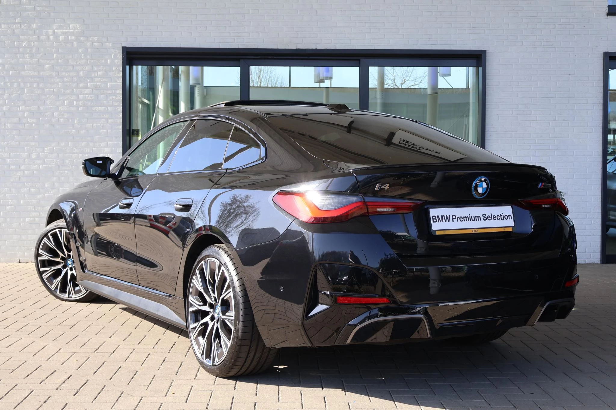 Hoofdafbeelding BMW i4