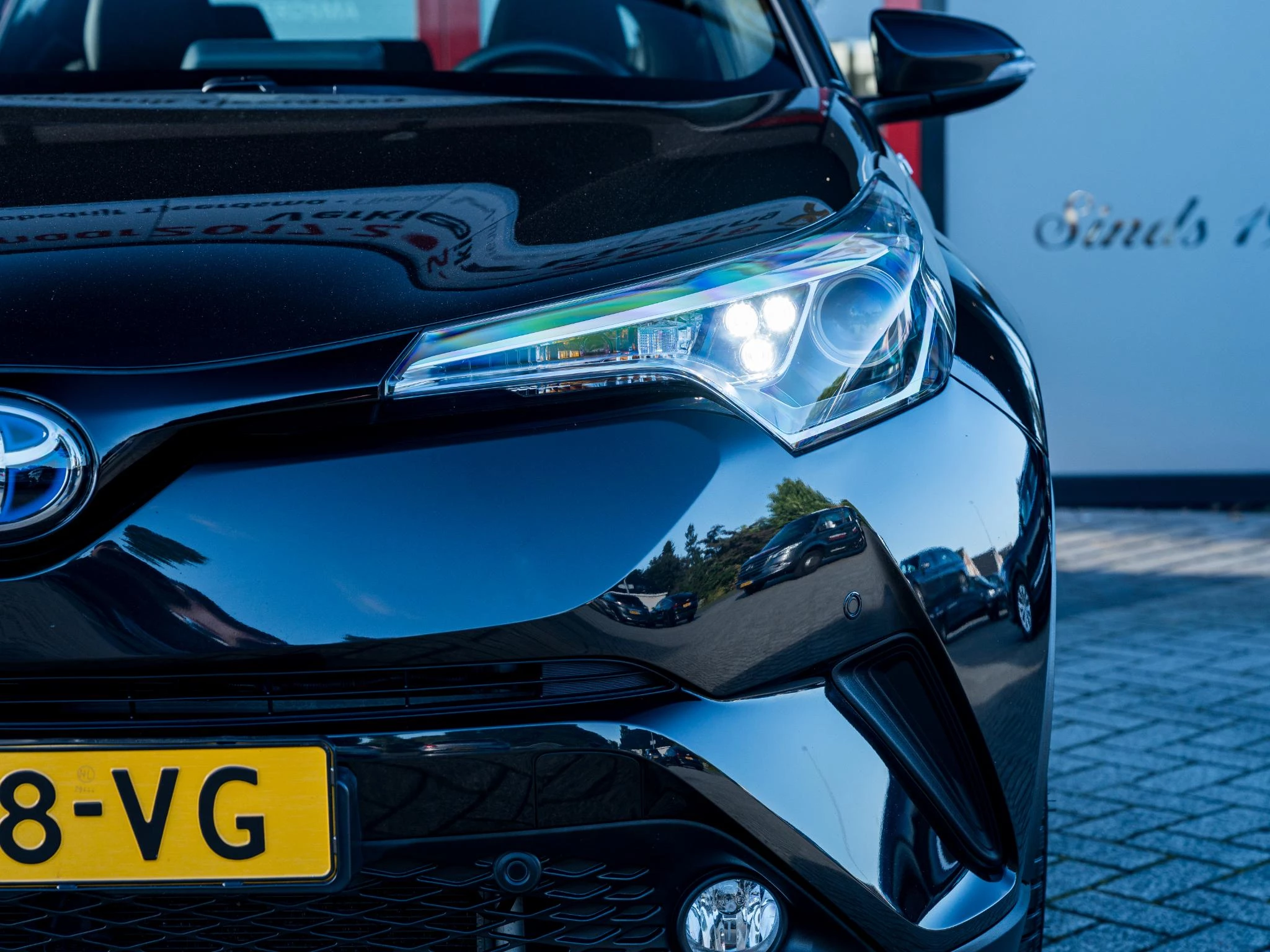 Hoofdafbeelding Toyota C-HR
