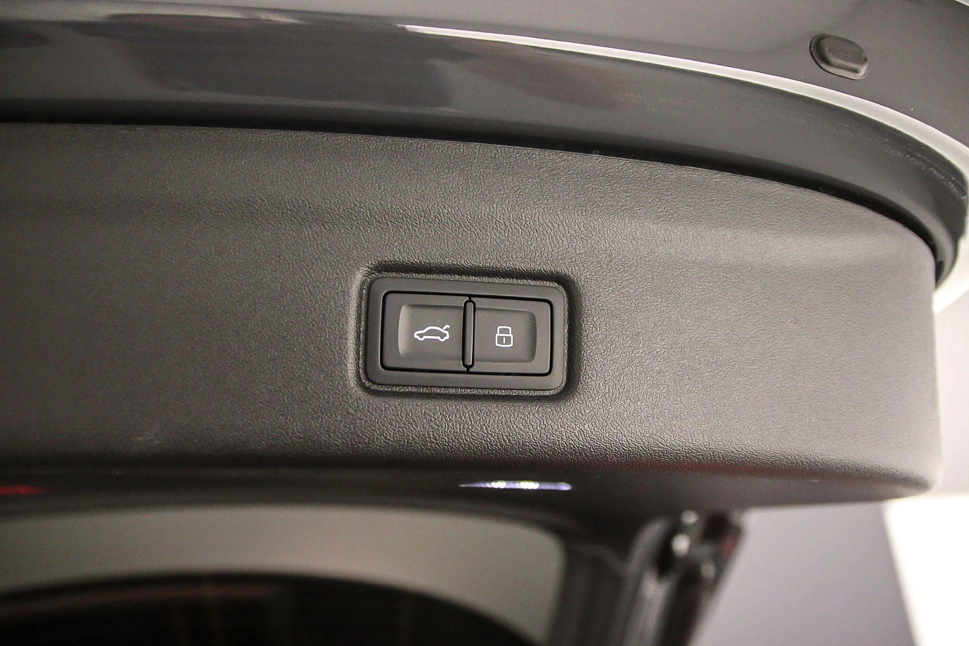 Hoofdafbeelding Audi Q6 e-tron