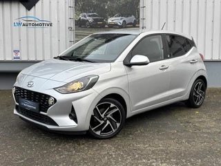 Hoofdafbeelding Hyundai i10 Hyundai i10 1.0 Premium | Camera | Stoel+stuurverw. | Navi |16 inch