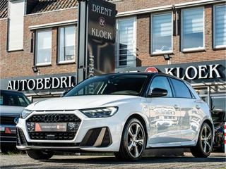 Hoofdafbeelding Audi A1 Sportback Audi A1 Sportback 30 TFSI S-Line edition BLACK OPTIC CAMERA LED 17 INCH