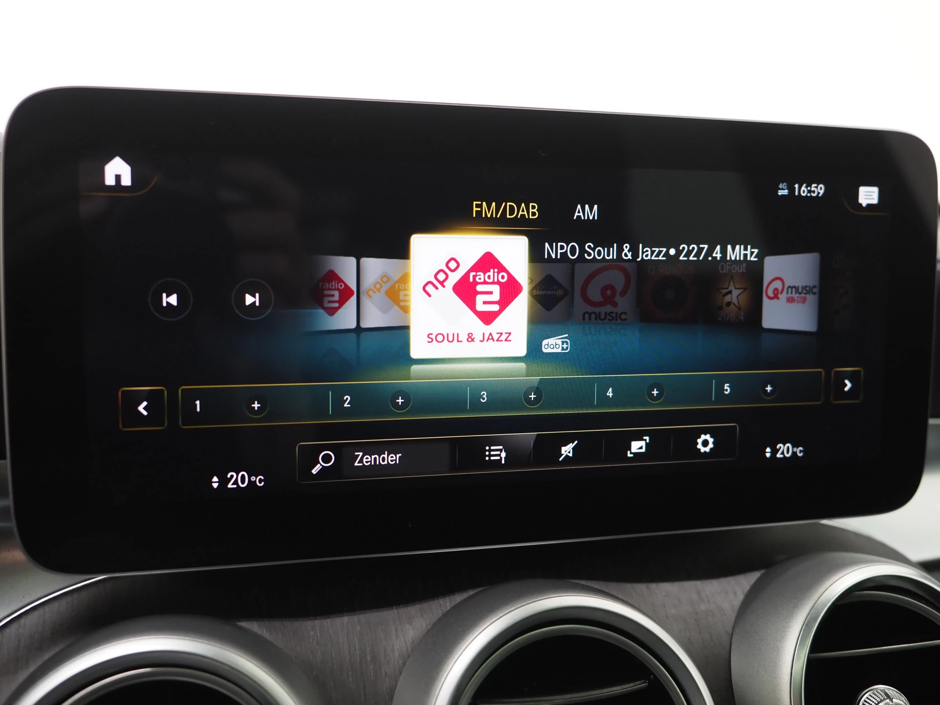 Hoofdafbeelding Mercedes-Benz GLC