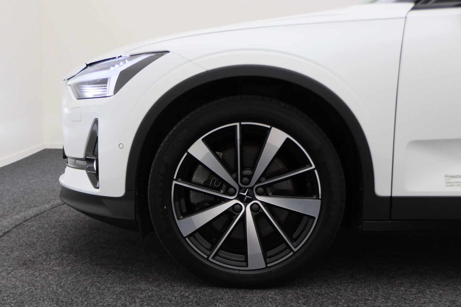 Hoofdafbeelding Polestar 2