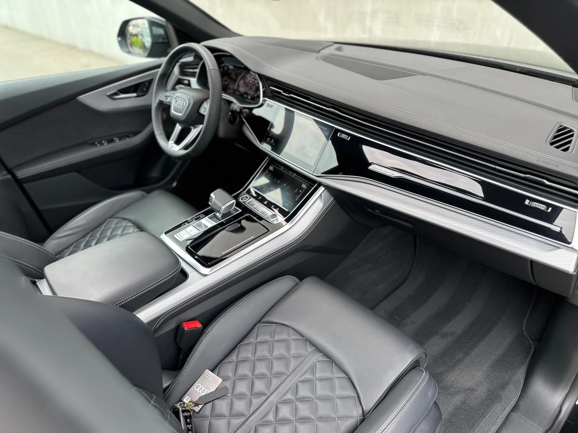 Hoofdafbeelding Audi Q8