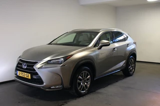 Hoofdafbeelding Lexus NX Lexus NX 300H AWD LUXURY LINE, Hybride, Navi, Camera, Leer