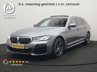 BMW 5 Serie Touring 530e xDrive M Sport Plug In Hybrid 293pk Dealer O.H. PHEV | Panodak | Head Up | Laser LED | 360 Camera | Harman & Kardon | Sfeerverlichting | Alcantara Sportstoelen Verwarmd | Keyless | Blis | Virtual | Navigatie | DAB |