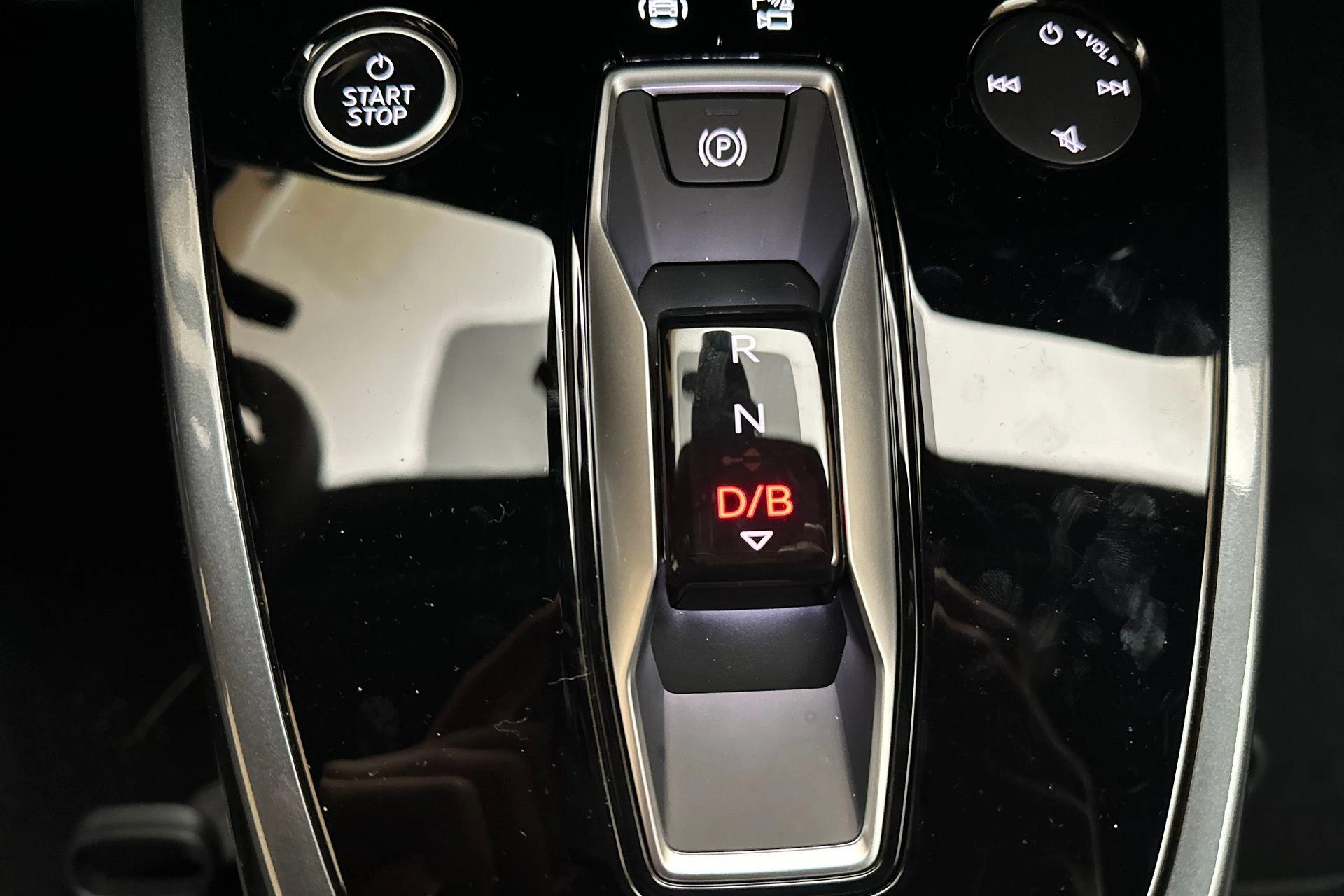 Hoofdafbeelding Audi Q4 e-tron