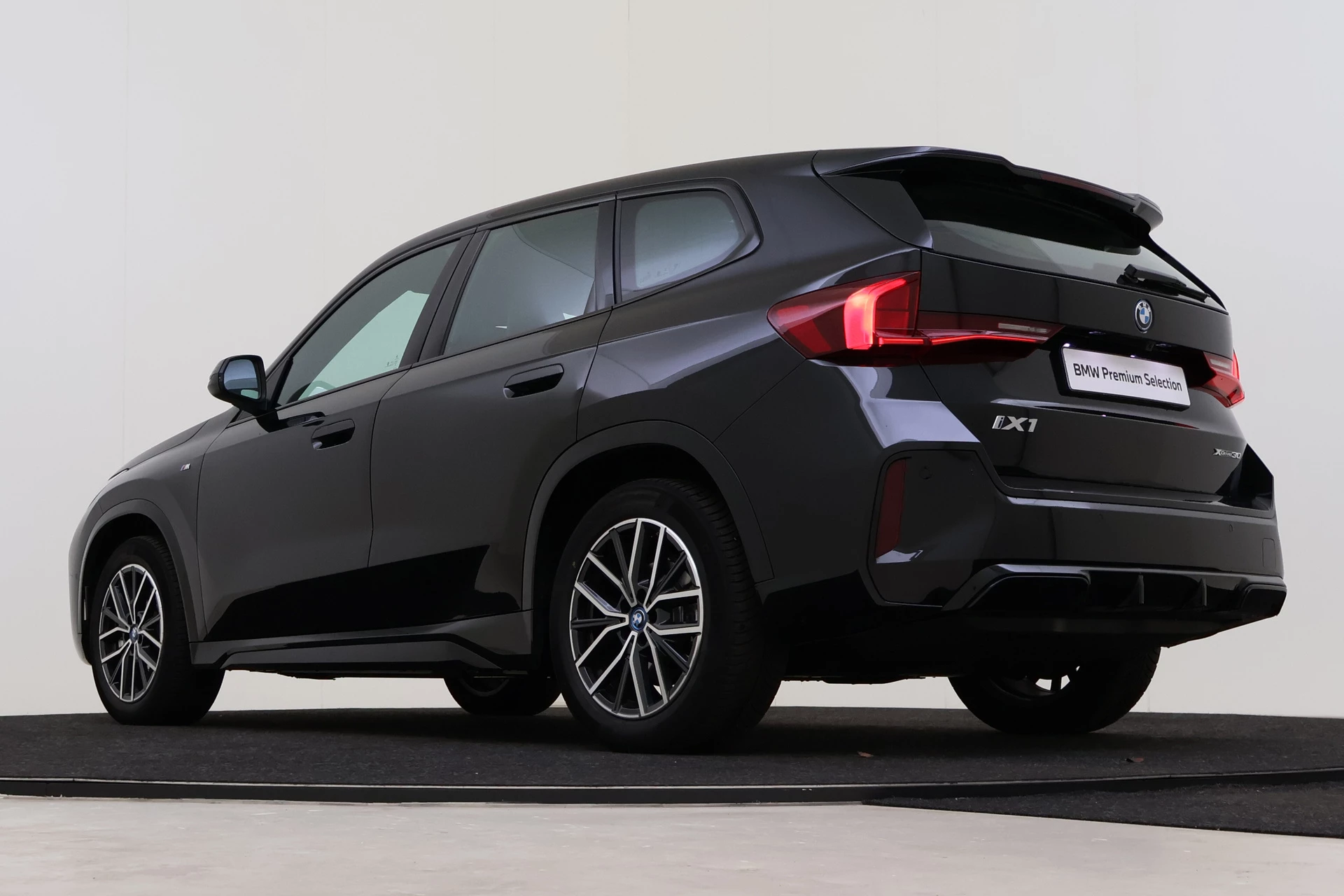 Hoofdafbeelding BMW iX1