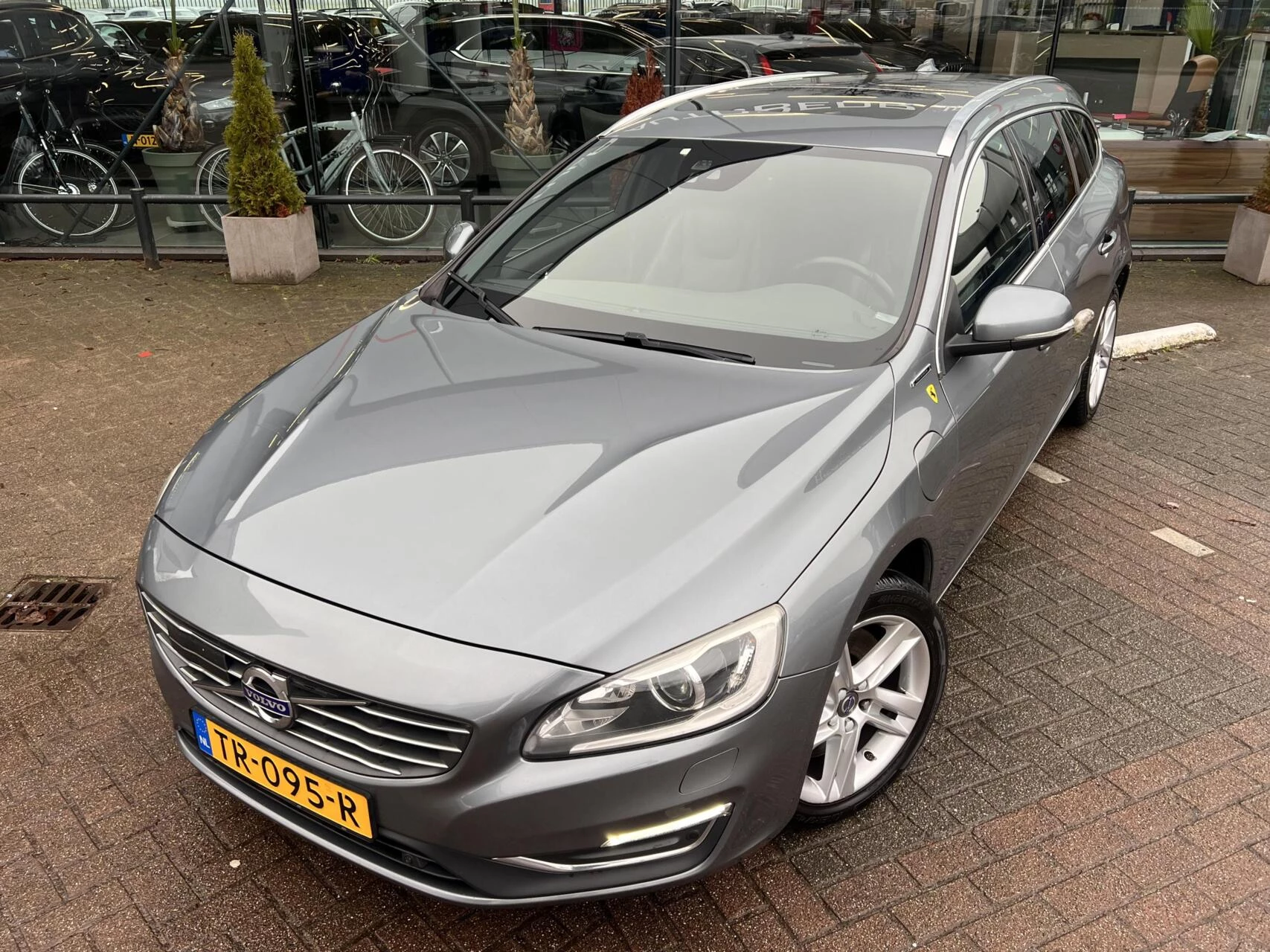 Hoofdafbeelding Volvo V60