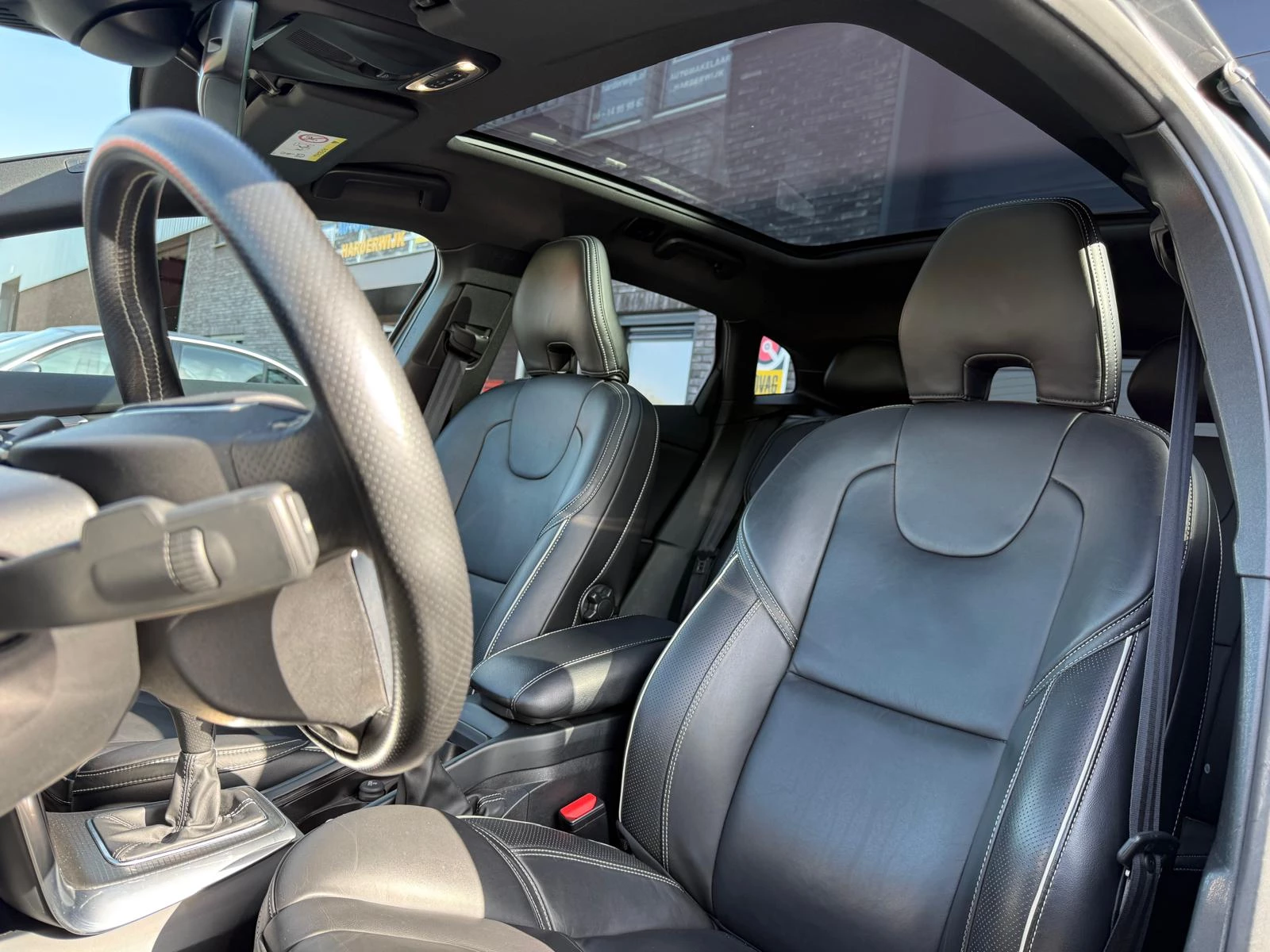 Hoofdafbeelding Volvo V40