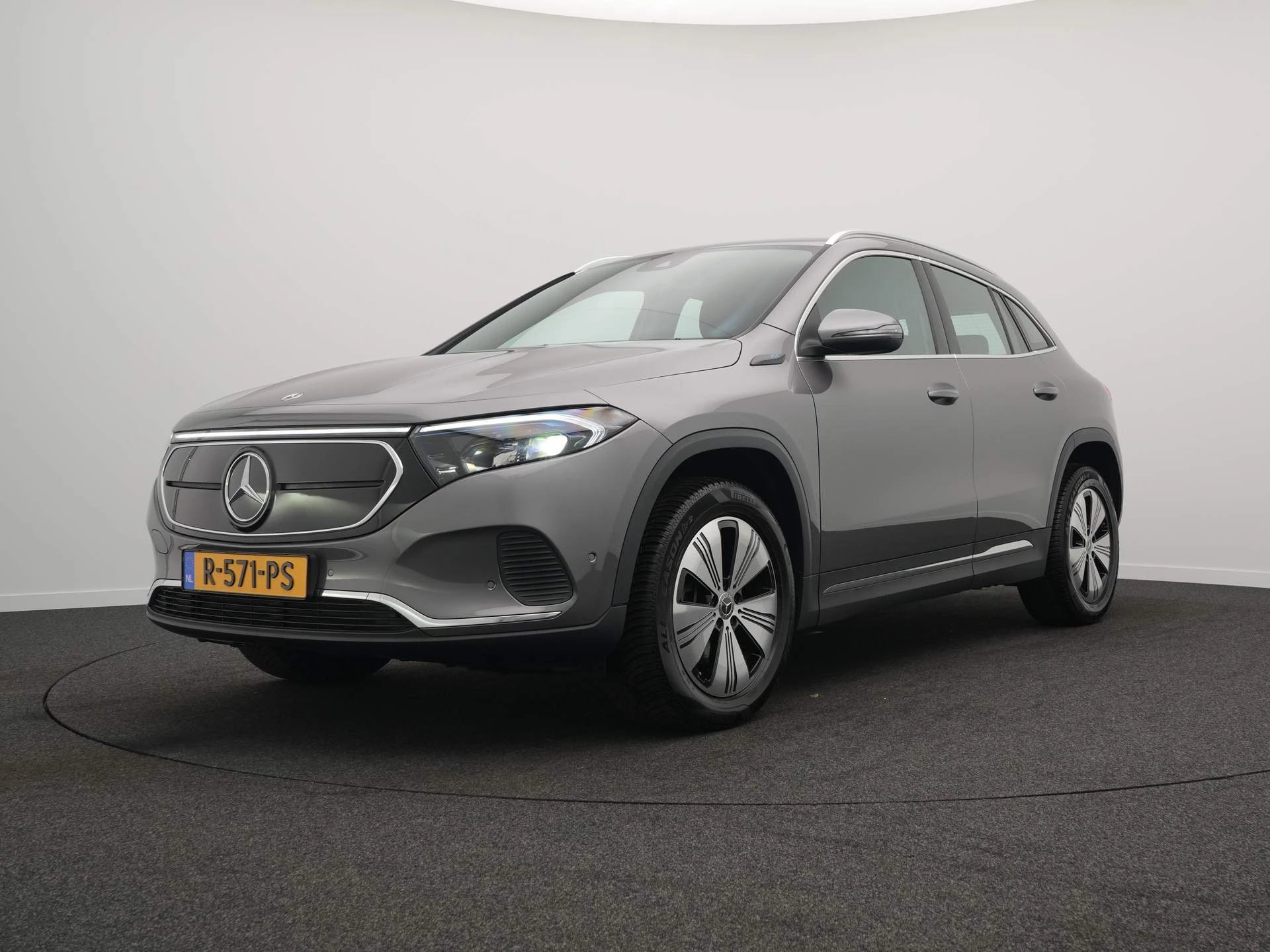 Hoofdafbeelding Mercedes-Benz EQA