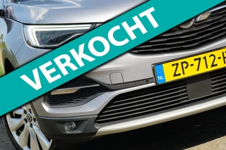 Hoofdafbeelding Opel Grandland X Opel Grandland X 1.2 Turbo Business Executive - Quartz Grey - Panorama/Sidesteps/Comfort seats