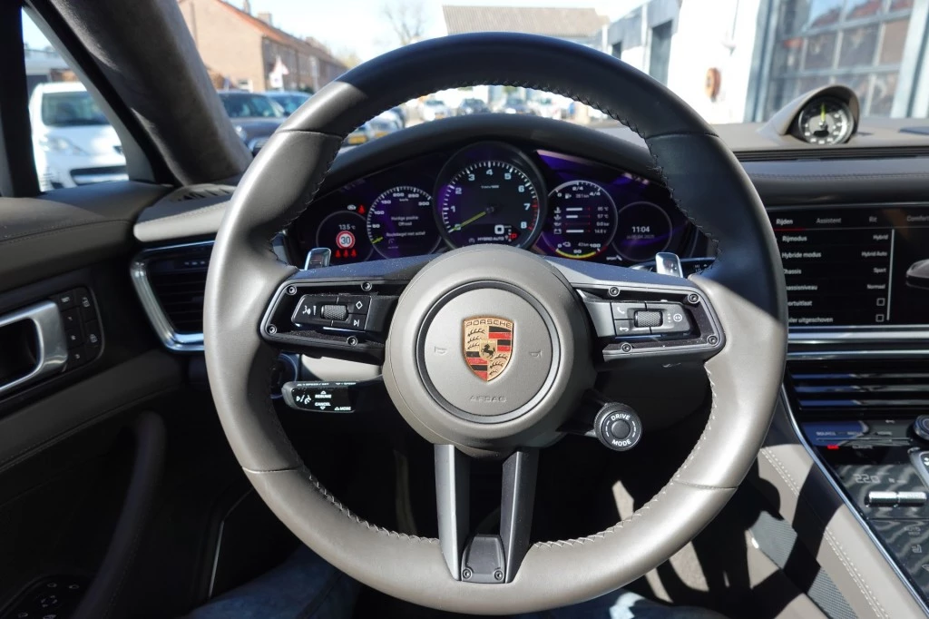 Hoofdafbeelding Porsche Panamera