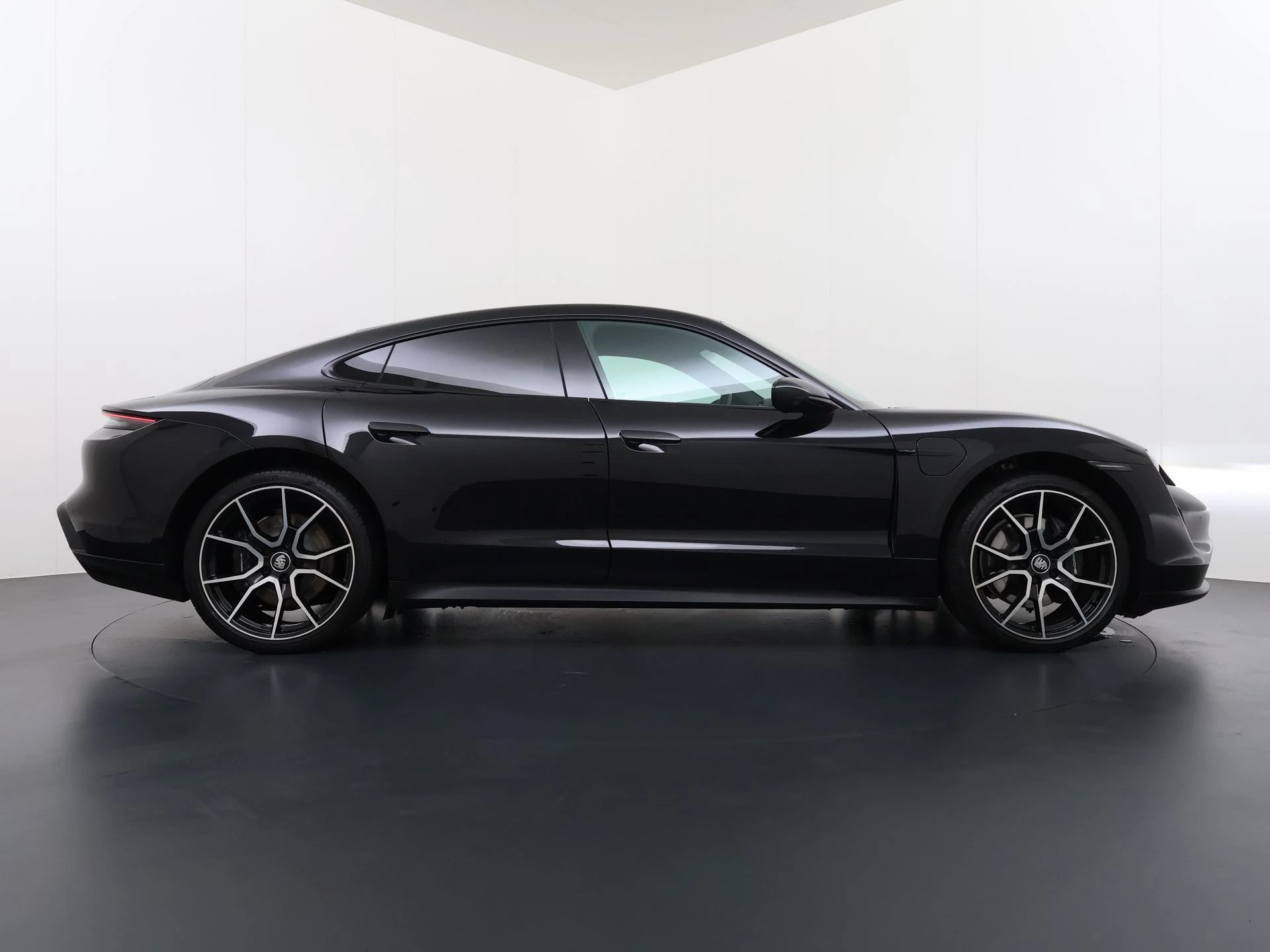 Hoofdafbeelding Porsche Taycan