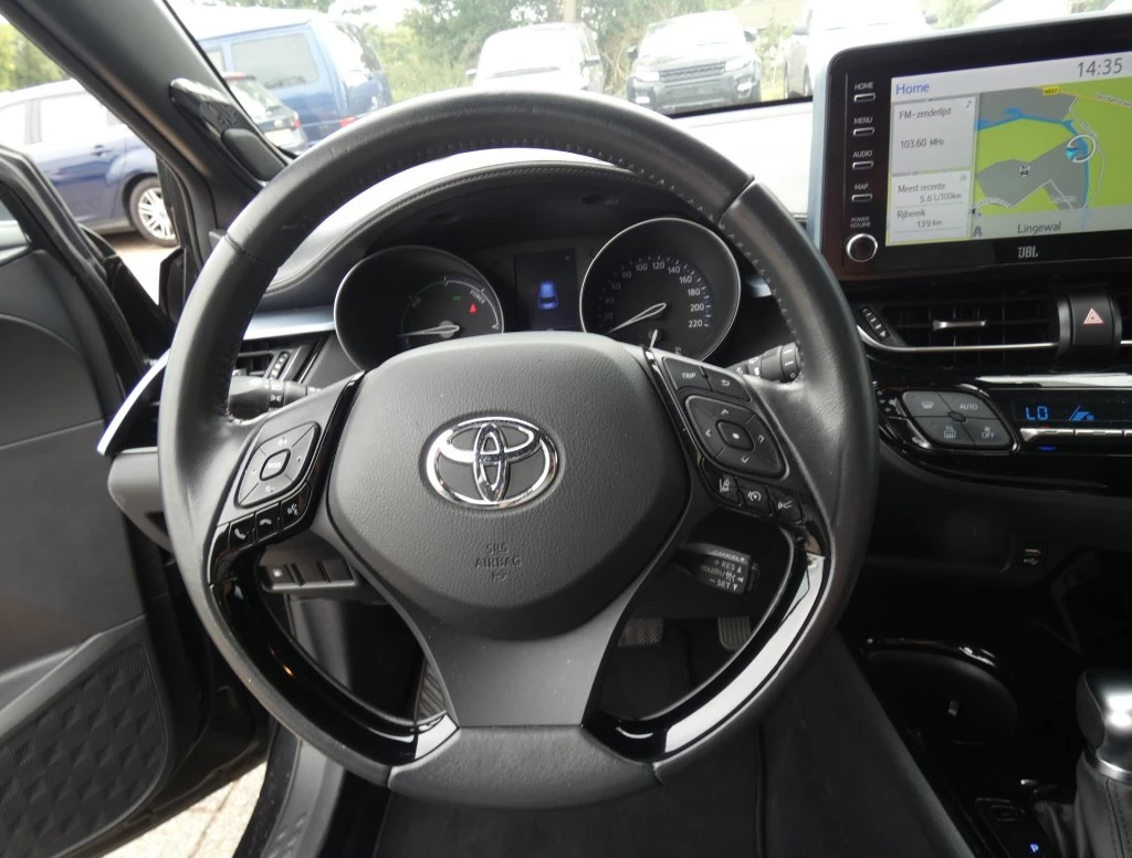 Hoofdafbeelding Toyota C-HR
