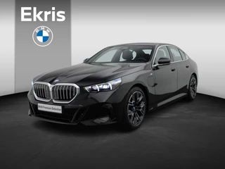 BMW 5 Serie Sedan 530e M Sportpakket | Innovation Pack | Travel Pack | Comfort Pack| Stuurwielrand Verwarmd | Trekhaak | Panoramadak | 4-zone airconditioning | Driving Assistant Plus | Harman Kardon | 20''