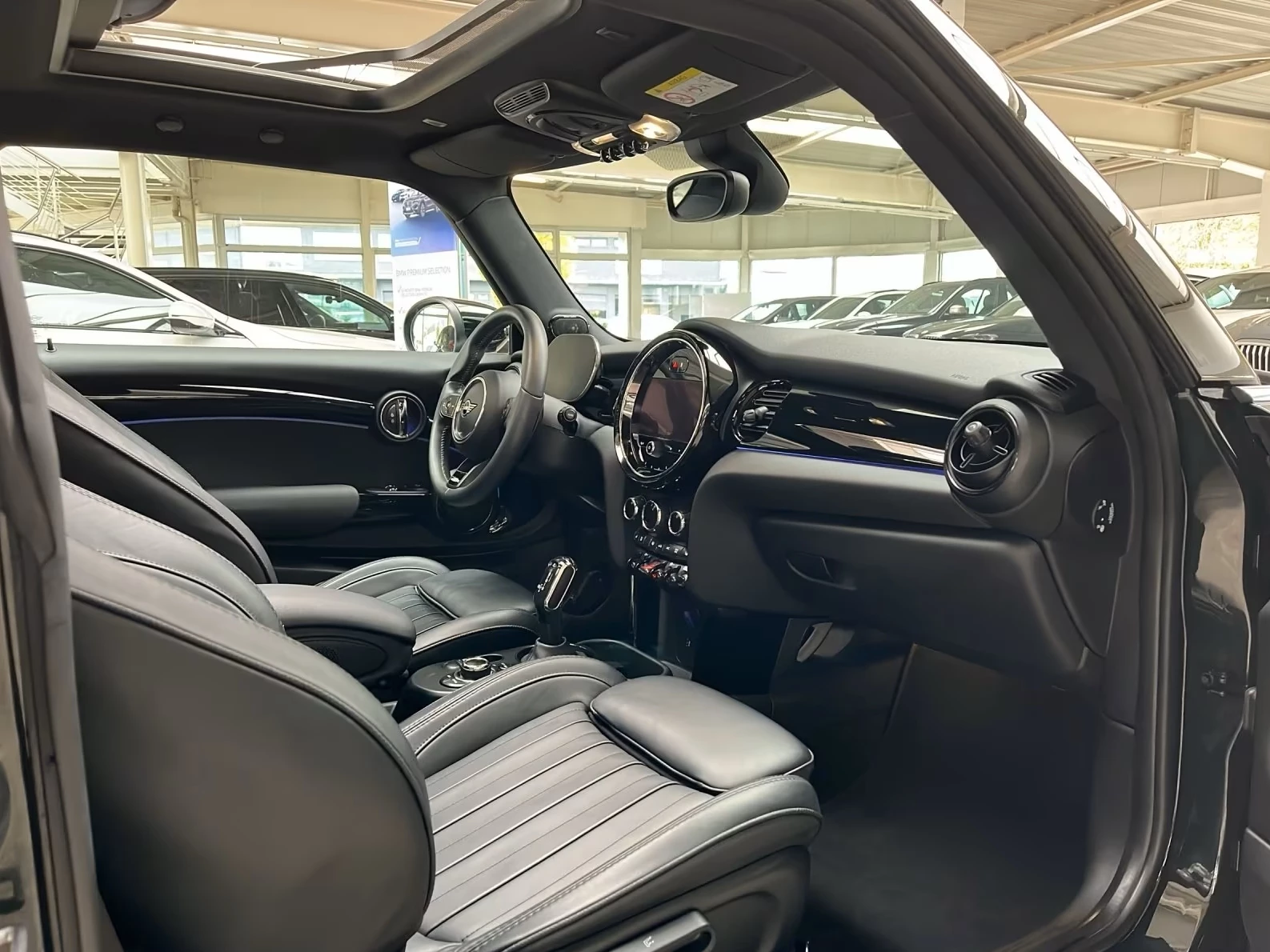 Hoofdafbeelding MINI Cooper