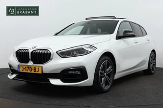 BMW 1-serie 118i Executive Sport Edition Automaat (PANORAMADAK, HEAD-UP, CAMERA, CARPLAY, 1e EIGENAAR, DEALER ONDERHOUDEN)