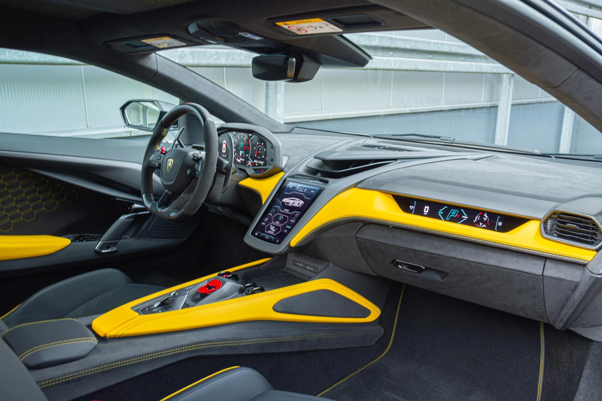 Hoofdafbeelding Lamborghini Revuelto