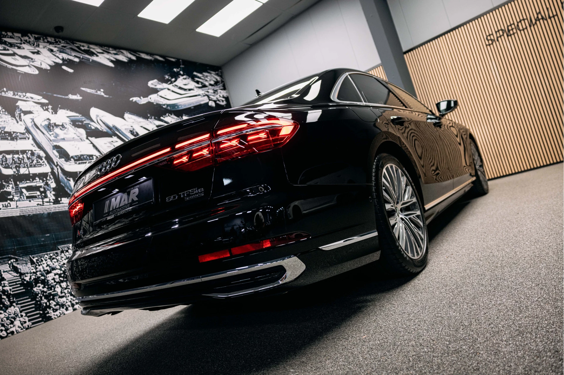 Hoofdafbeelding Audi A8