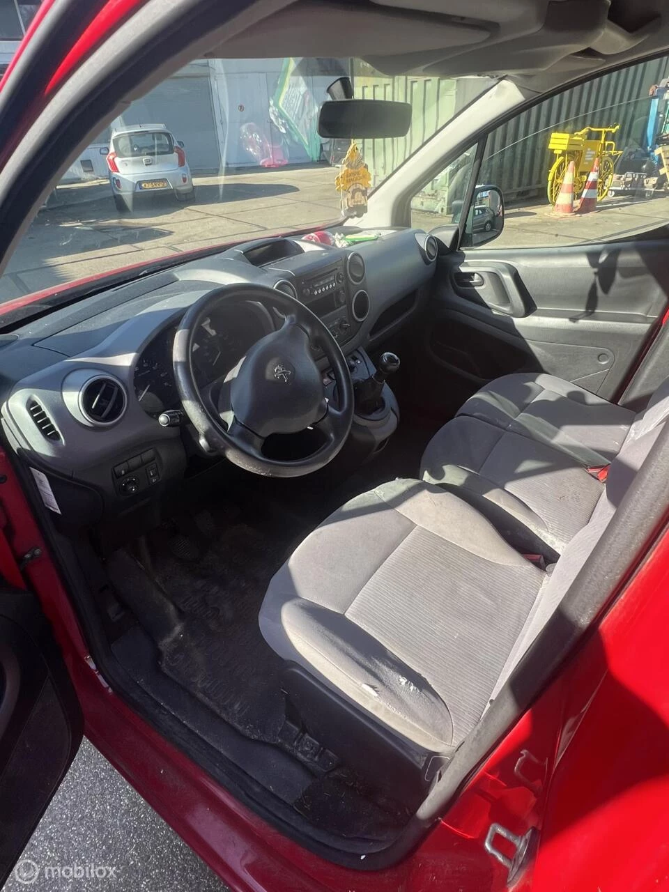 Hoofdafbeelding Peugeot Partner