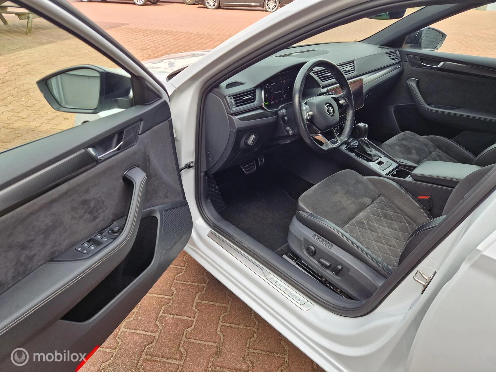 Hoofdafbeelding Škoda Superb