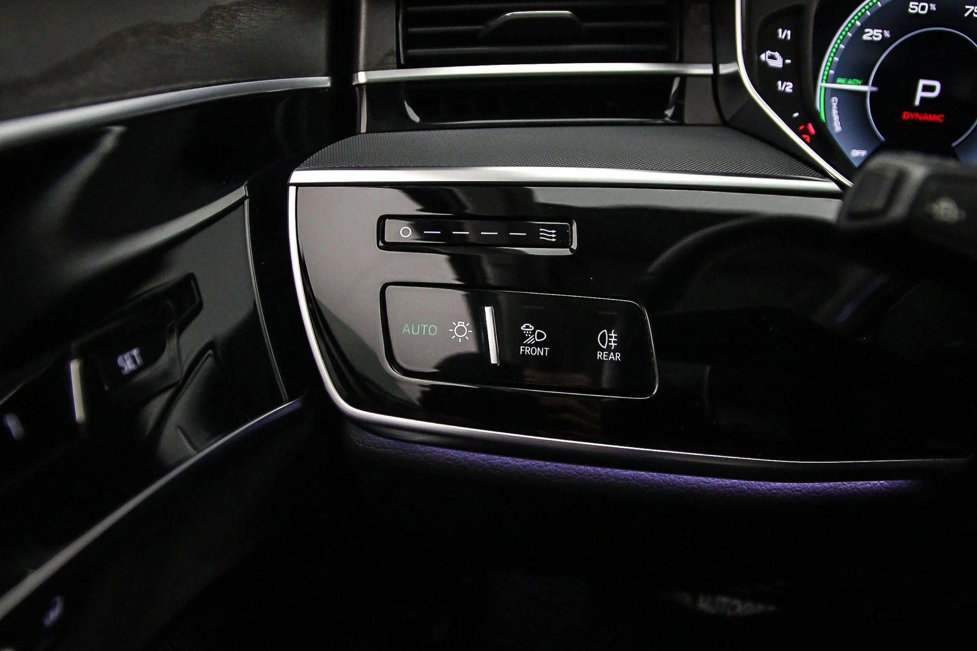 Hoofdafbeelding Audi A8