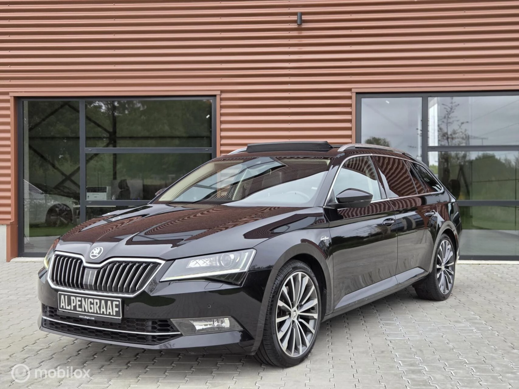 Hoofdafbeelding Škoda Superb