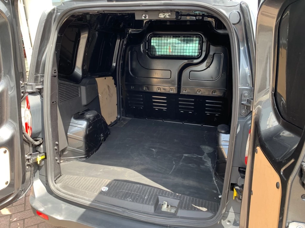 Hoofdafbeelding Ford Transit Courier