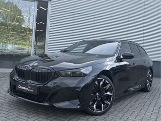BMW 5 Serie Touring 530e M-Sport+Pro M-Zetels H&K Head-Up Carbon Iconic Keyless Camera Drive-A+ VOL!